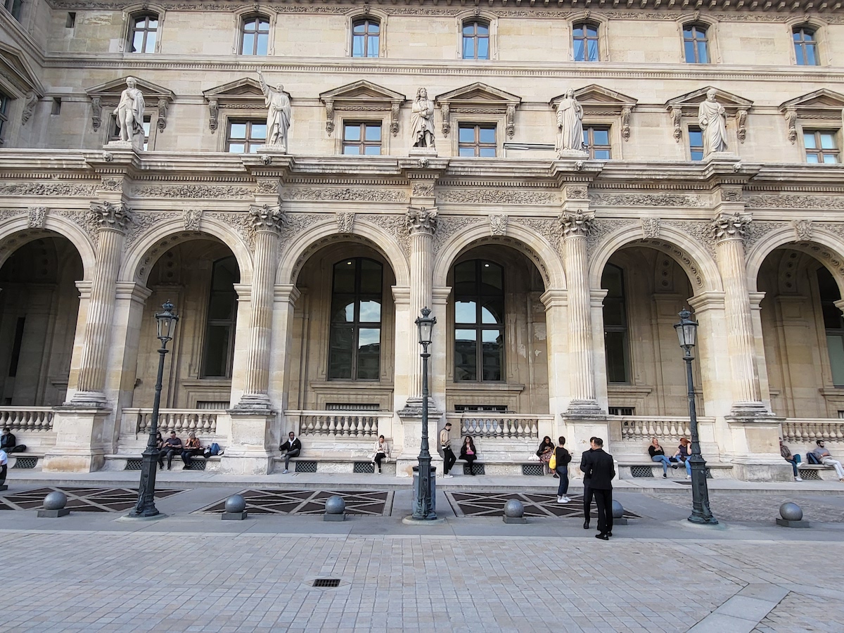 Arcades Le Louvre Paris architecture